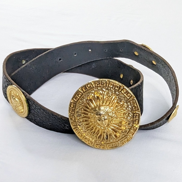 Vintage Accessories - VTG Black Leather Gold Goddess Medallion Belt